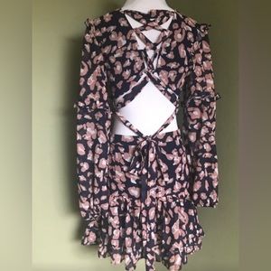 CBR Ruffle Women’s Long sleeve Cutout Back Drawstring V-neck Dress Size Small